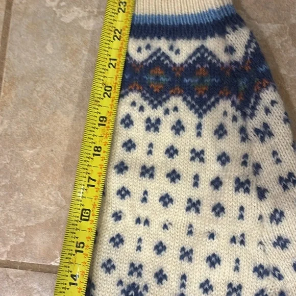 Vintage Dale of Norway women’s sweater